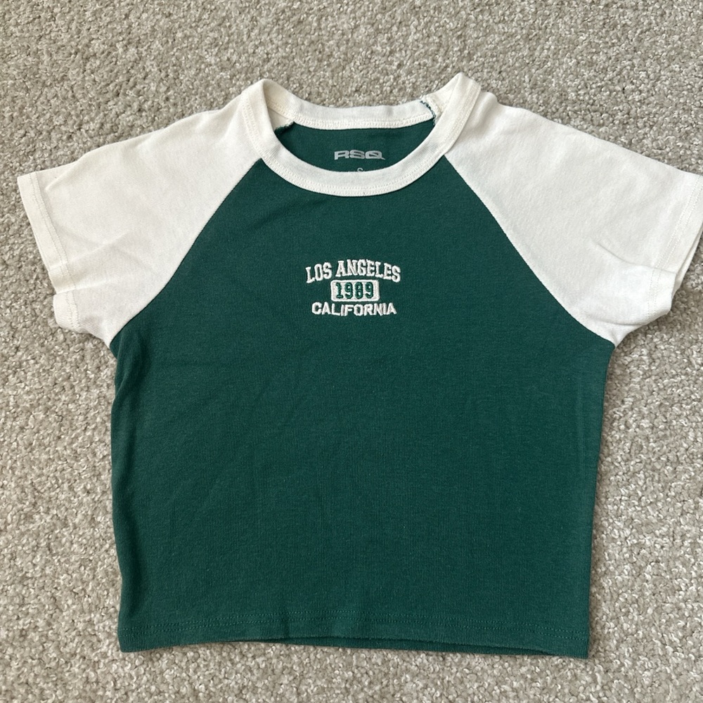 RSQ | Los Angeles Raglan Baby Tee Crop Top